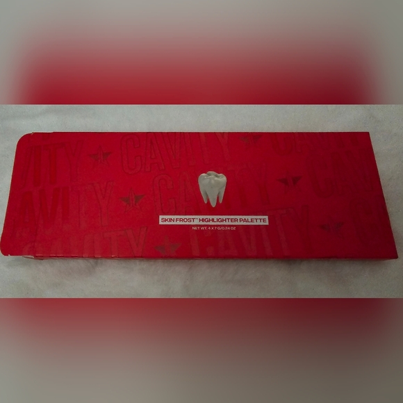 Jeffree Star Skinfrost Highlighter Palette.  Brand New 💎 - Picture 3 of 4